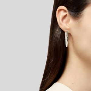 BOTTEGA VENETA Single Intrecciato Engraved Hoop Earring